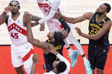 世俱杯决赛-勇士客场击败猛龙，保持不败的简单介绍