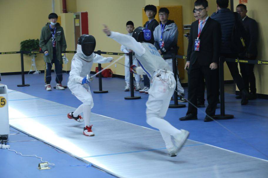 世俱杯-越南击剑选手勇往直前逐梦登顶的简单介绍