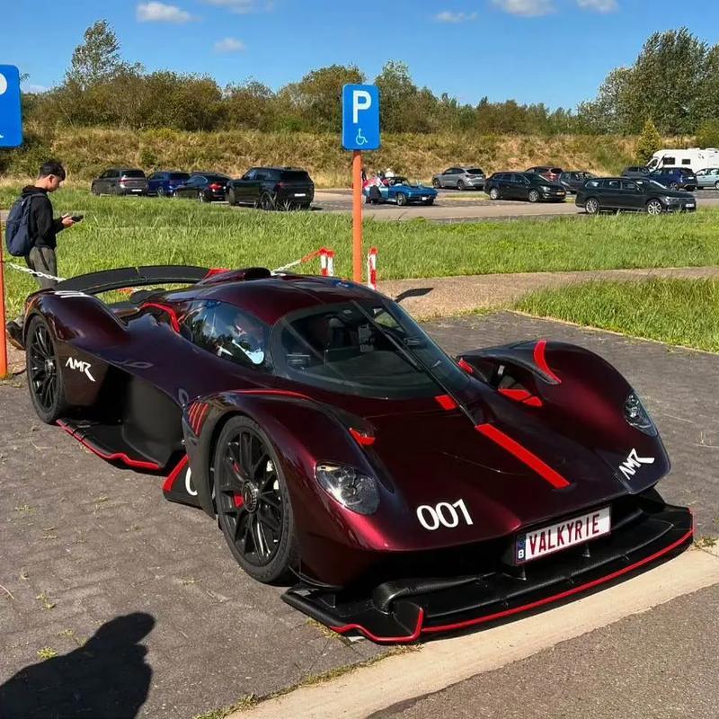 世俱杯时间-关于梅赛德斯绝杀阿斯顿马丁,皮亚斯特里惊艳四座的信息