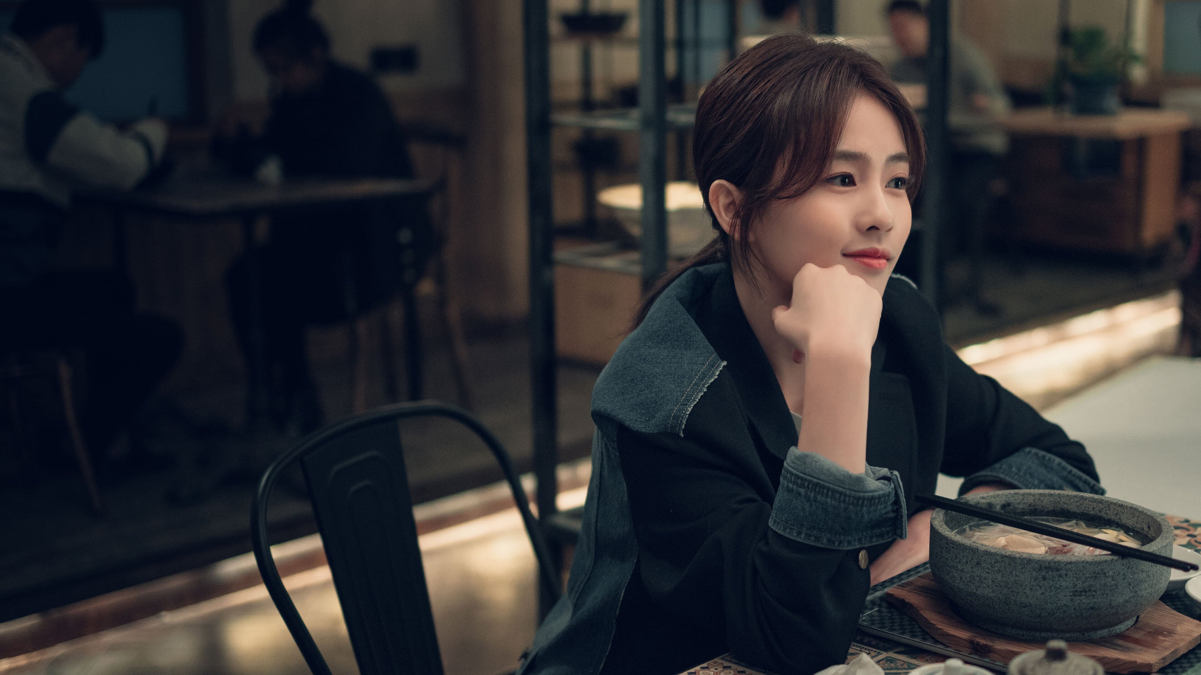 世俱杯直播-锡安化身内线巨兽无人可挡,篮网团队浪潮彻底冲垮开拓者