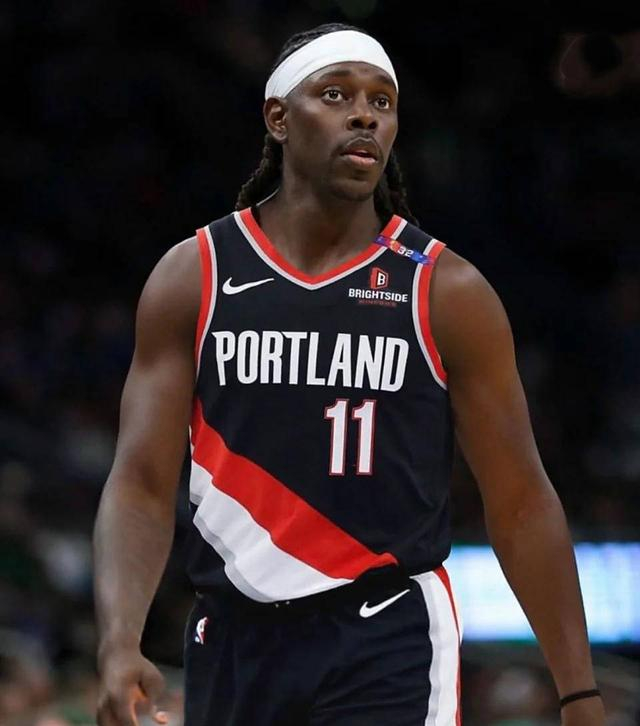 世俱杯直播-太阳对阵马刺，霍勒迪关键进球定乾坤